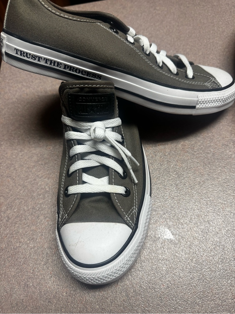 Converse women’s Low-Top Sneakers in Olive and White